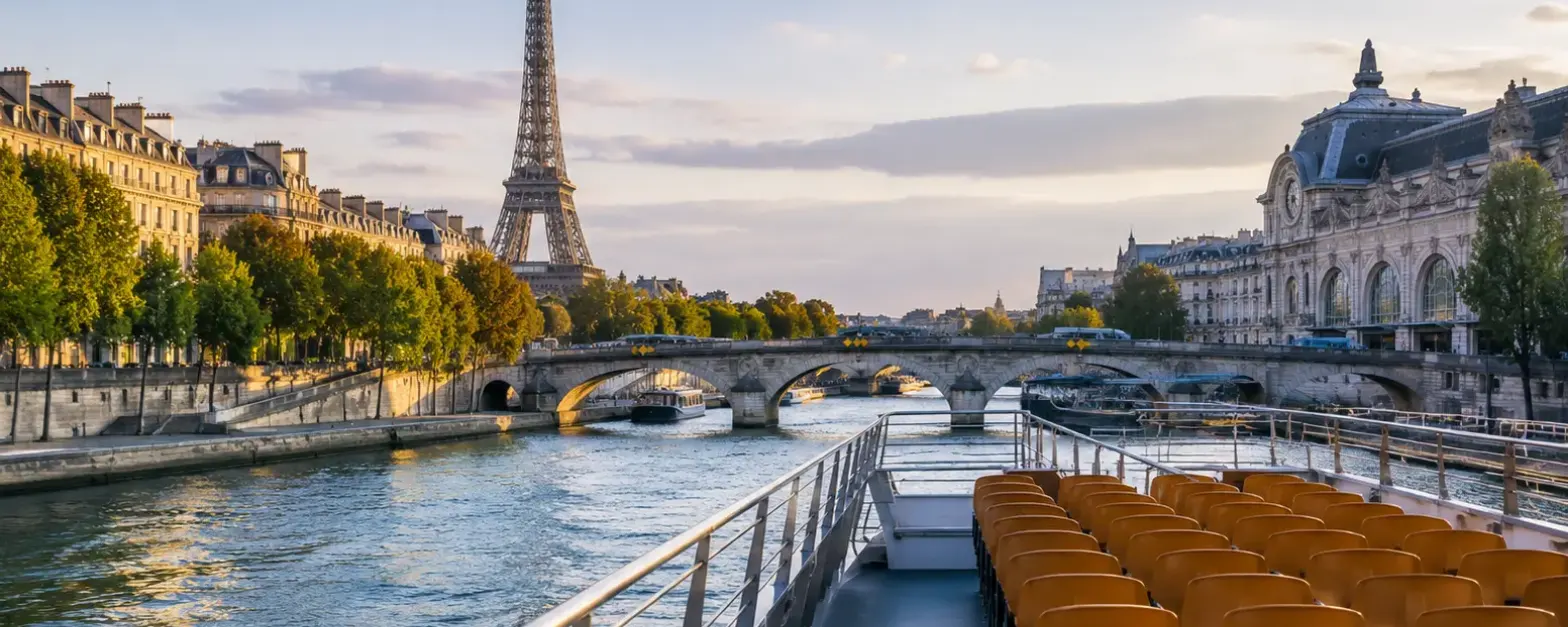 Hvor skal man sidde på et Seine-flodkrydstogt: De bedste pladser til udsigt over Paris