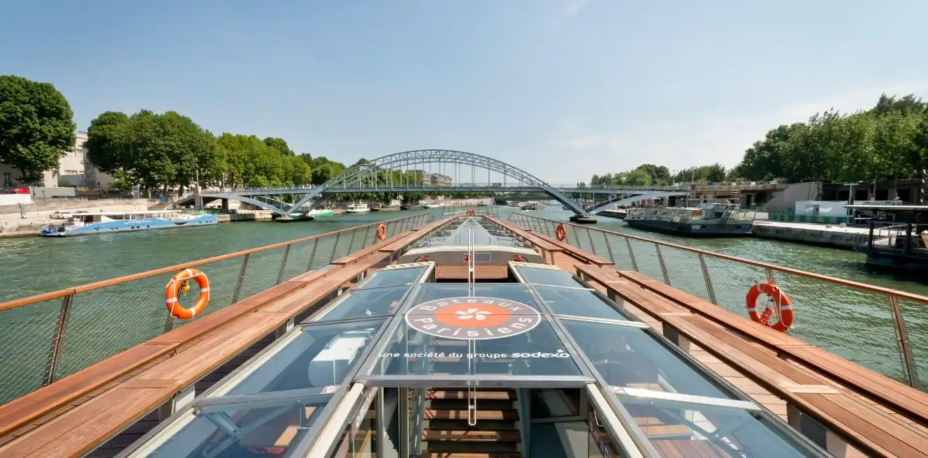1 Hour Seine River Cruise From The Eiffel Tower By Bateaux Parisiens